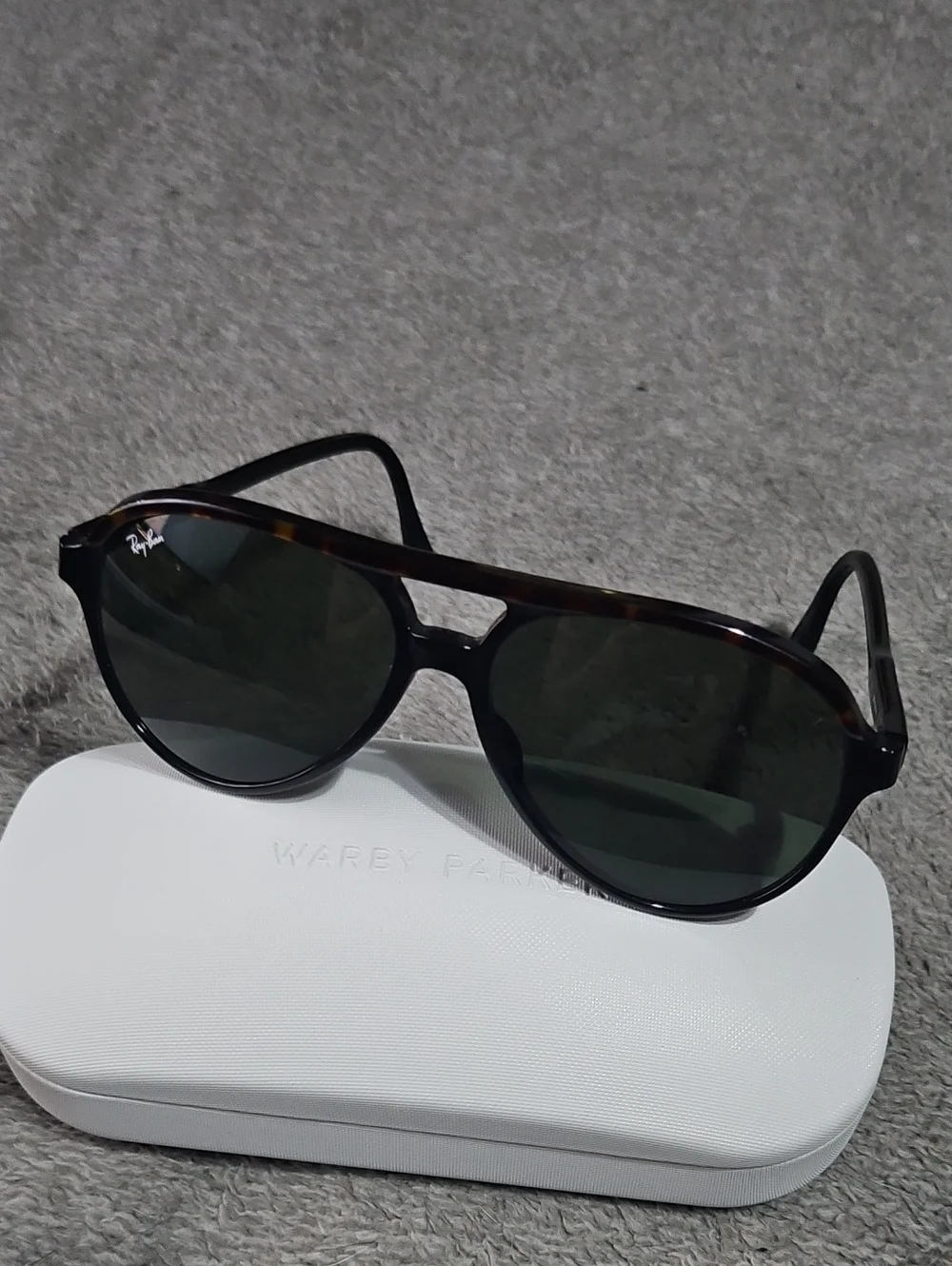 Ray-ban Mens Aviator Sunglasses PERFECT!!!